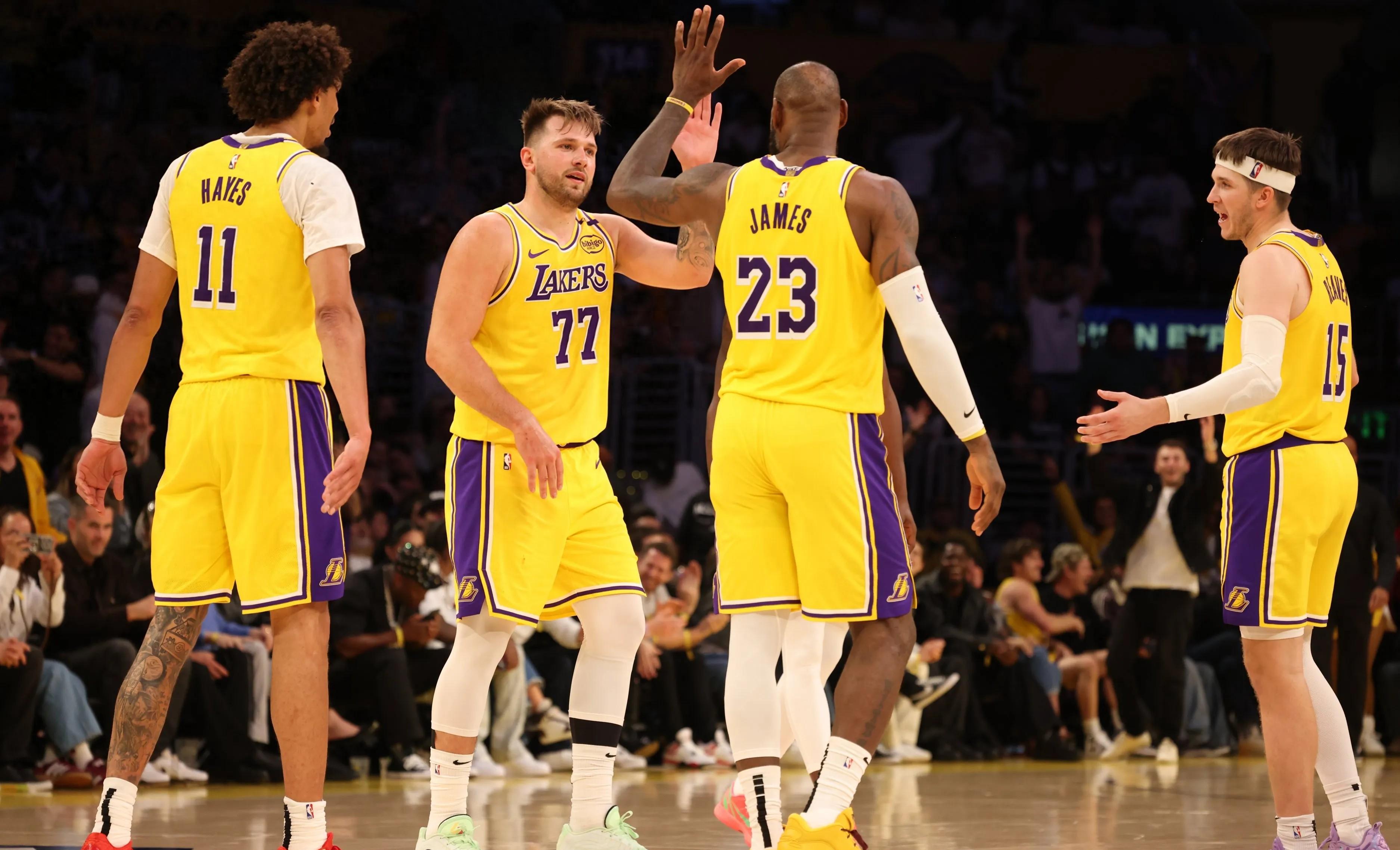 欧博娱乐网站 -包含洛杉矶湖人发布备战花絮；国际比赛日回应争议；NBA季后赛任务艰巨；更衣室氛围转暖的词条