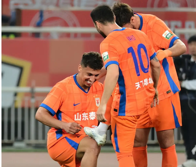 欧博娱乐网站 -山东泰山迎意大利杯关键赛，赛后手感冰凉，底气十足，高层口径保持一致 